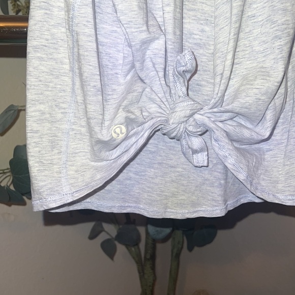 Lululemon all tied up tank - Picture 2 of 3